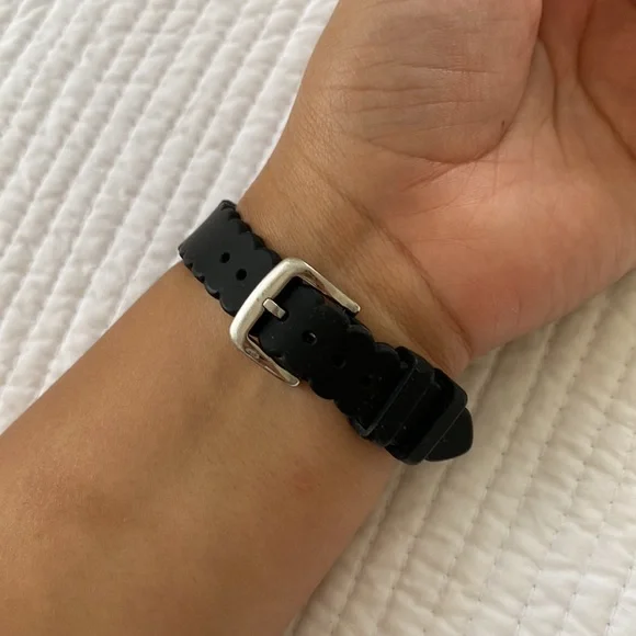 Kate Spade Scallop Smartwatch